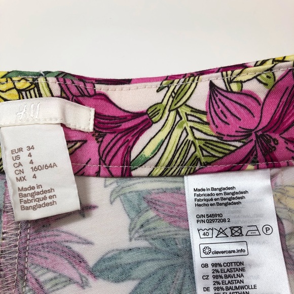 H&M floral short, size 4 - Picture 5 of 5